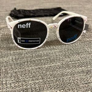 Neff Poppy Sunglasses